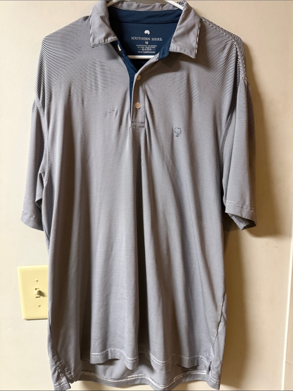 The Southern Shirt Company Men's Light Gray & Navy Striped Polo